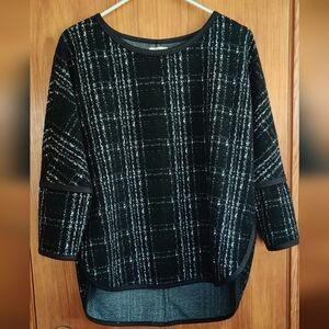 Max Studio Black and White Knit Top